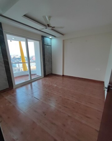Room in 3 BHK Apartment at Prem Sagar Apartments, Nirman Nagar – for Rent