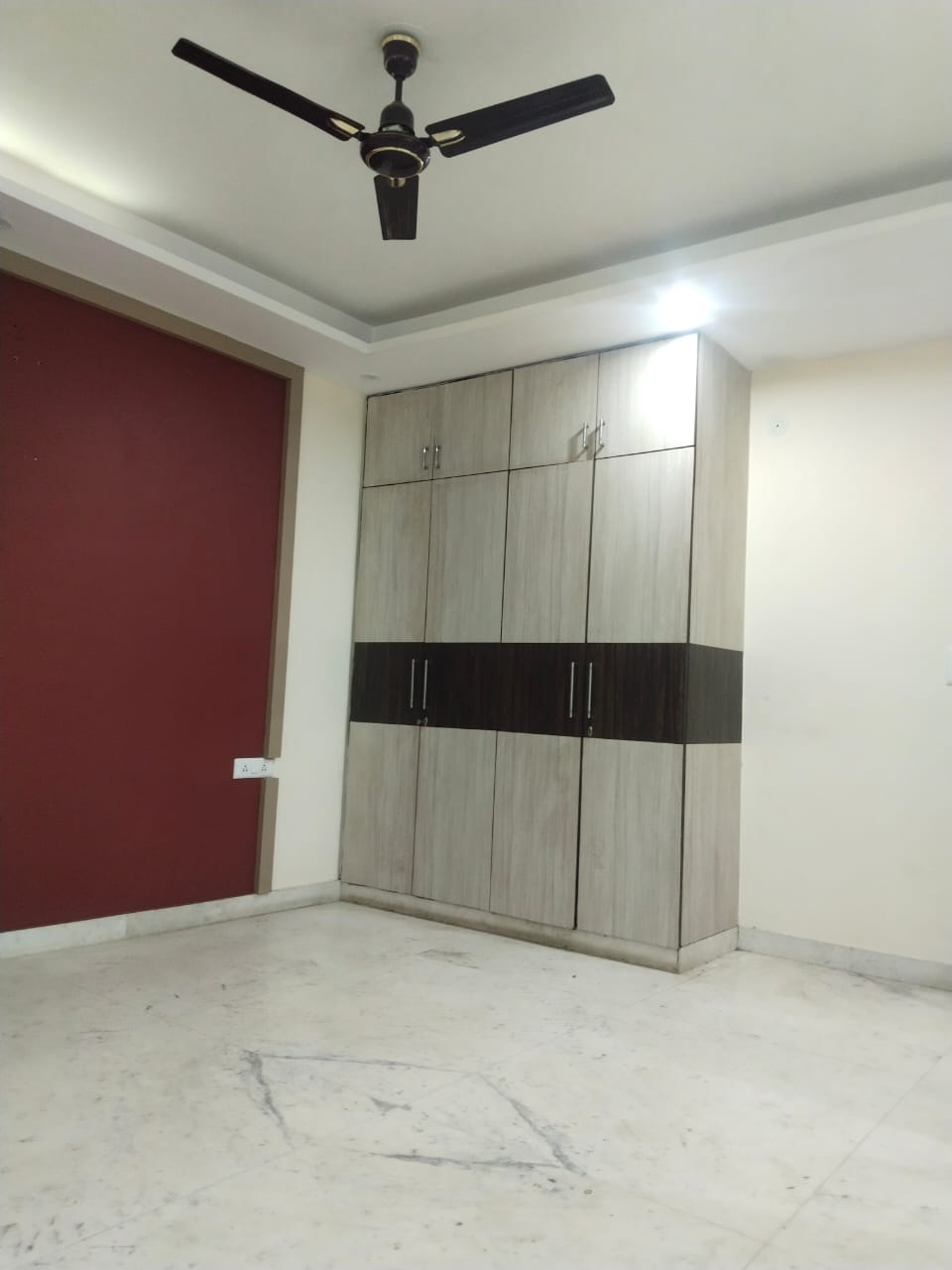 3 BHK + Pooja Room,Servant Room,Study Room,Extra Room Builder Floor For Rent in Greenwood City
