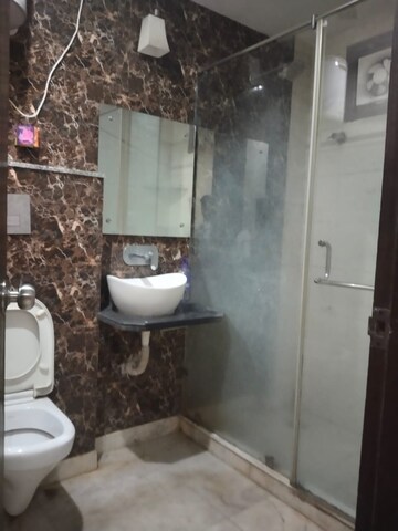 Bathroom in 3 BHK Builder Floor at Greenwood City, Sector 40 – for Rent