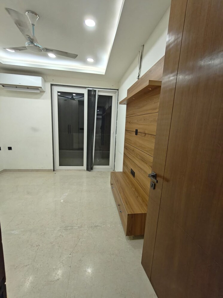 Room, sector 67 3 Bedroom 2677 Sq.Ft. Apartment In Sector 67 Gurgaon 8961985