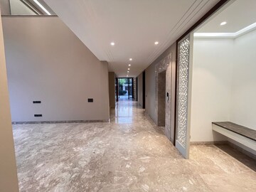 Building Lobby in 3 BHK Apartment at Sector 67 – for Rent