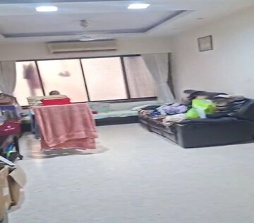 Living Room in 2 BHK Apartment at Dadar East – for Rent