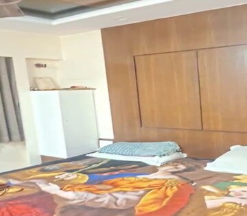 Bedroom in 2 BHK Apartment at Dadar East – for Rent