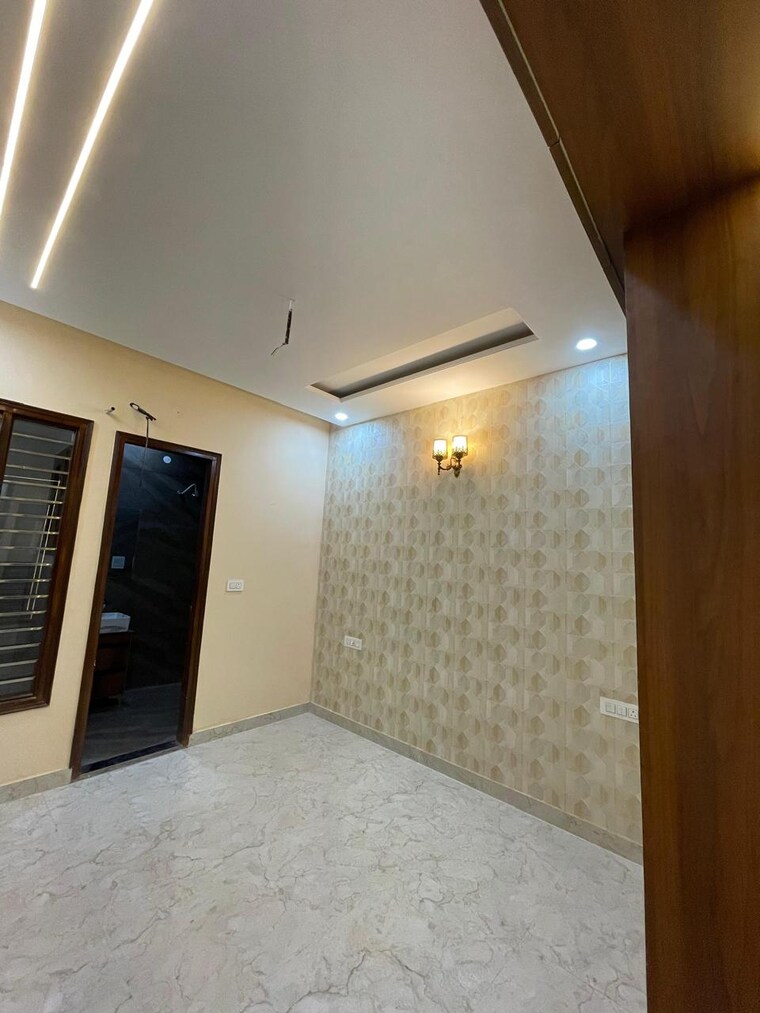 Room, sector 123 4 Bedroom 107 Sq.Yd. Independent House In Sector 123 Mohali 8962118