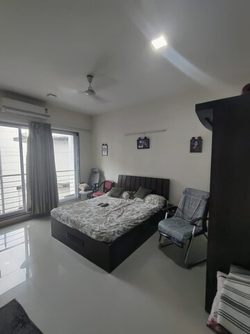Bedroom in 3 BHK Apartment at Lokhandwala Octacrest, Kandivali East – for Rent
