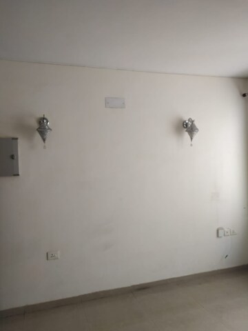 Room in 2 BHK Apartment at Aditya Urban Casa, Sector 78 – for Rent