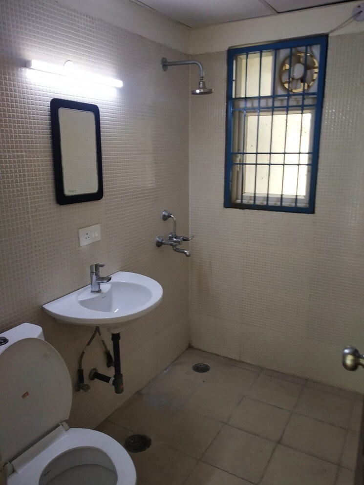 Bathroom, aditya-urban-casa 2 Bedroom 875 Sq.Ft. Apartment In Sector 78 Noida 8962186