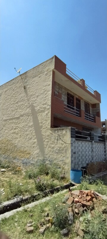 3.5 BHK Villa – Exterior View View at Lal Kuan - for Rent