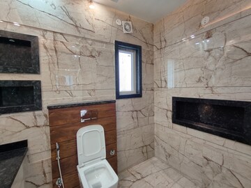 Bathroom in 3.5 BHK Builder Floor at Huda Staff Colony, Sector 46 – for Rent