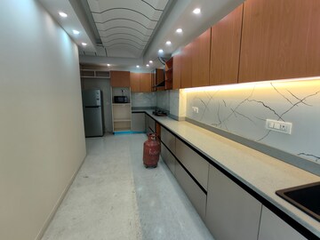 Kitchen in 3.5 BHK Builder Floor at Huda Staff Colony, Sector 46 – for Rent