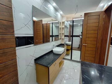 Kitchen in 3.5 BHK Builder Floor at Huda Staff Colony, Sector 46 – for Rent