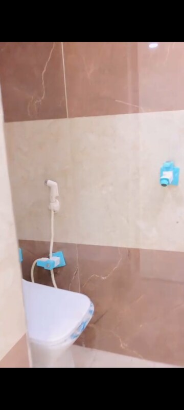 Furnished Amenities in Studio Apartment at Antarinks Society, Sector 16b Dwarka – for Rent