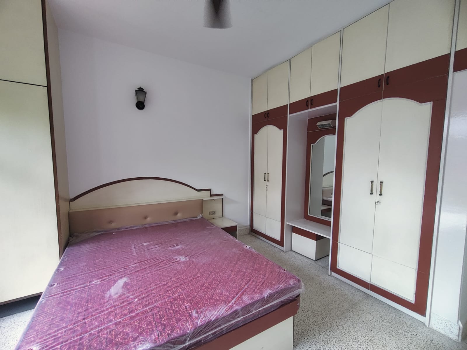 1 BHK Apartment For Rent in Lakshmi Narayan