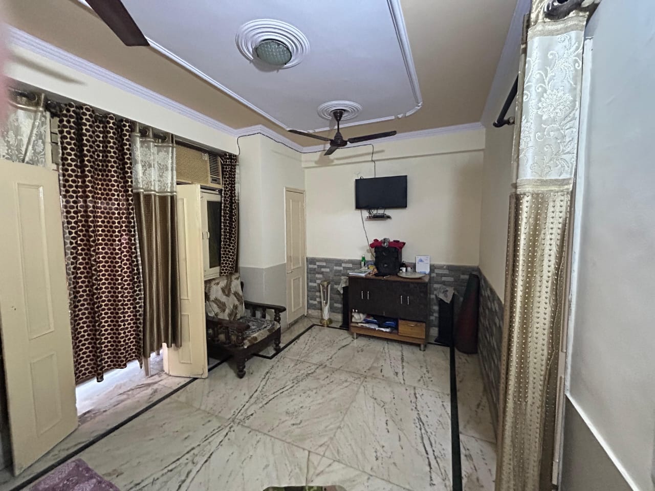 3 BHK Apartment For Sale in Hindon Vihar