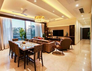 Gym in 4 BHK Apartment at Oberoi Realty Esquire, Goregaon East – for Sale