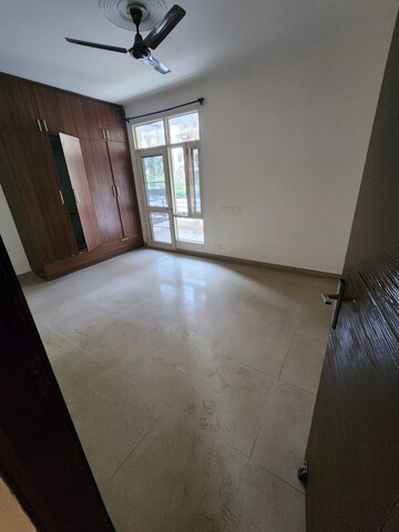 Room in 3 BHK Apartment at Singla South City, Lohgarh – for Rent