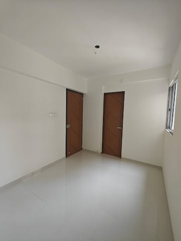 Room in 3.5 BHK Apartment at Moreshwar 19 East, Nerul – for Rent