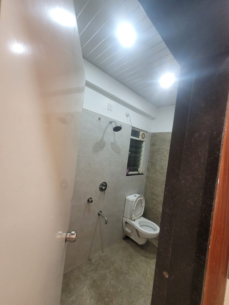 Bathroom, kad nagar 2 Bedroom 1050 Sq.Ft. Apartment In Kad Nagar Pune 8962381