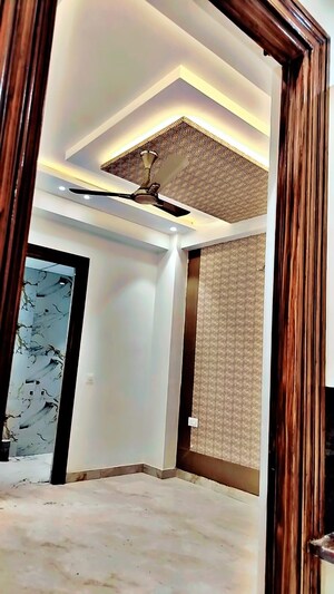 Room in 3 BHK Builder Floor at Sector 1 Greater Noida – for Sale