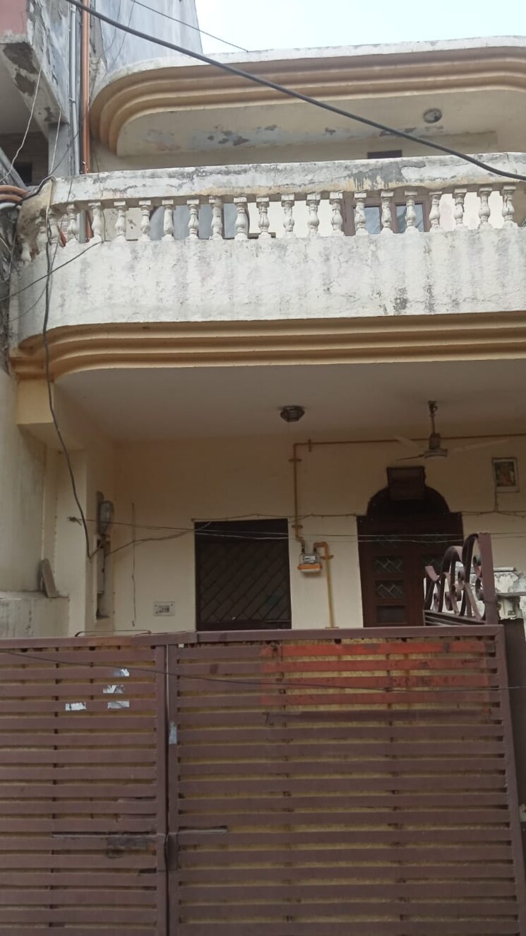 Exterior View, sector 27 6+ Bedroom 112 Sq.Mt. Apartment In Sector 27 Noida 8962437