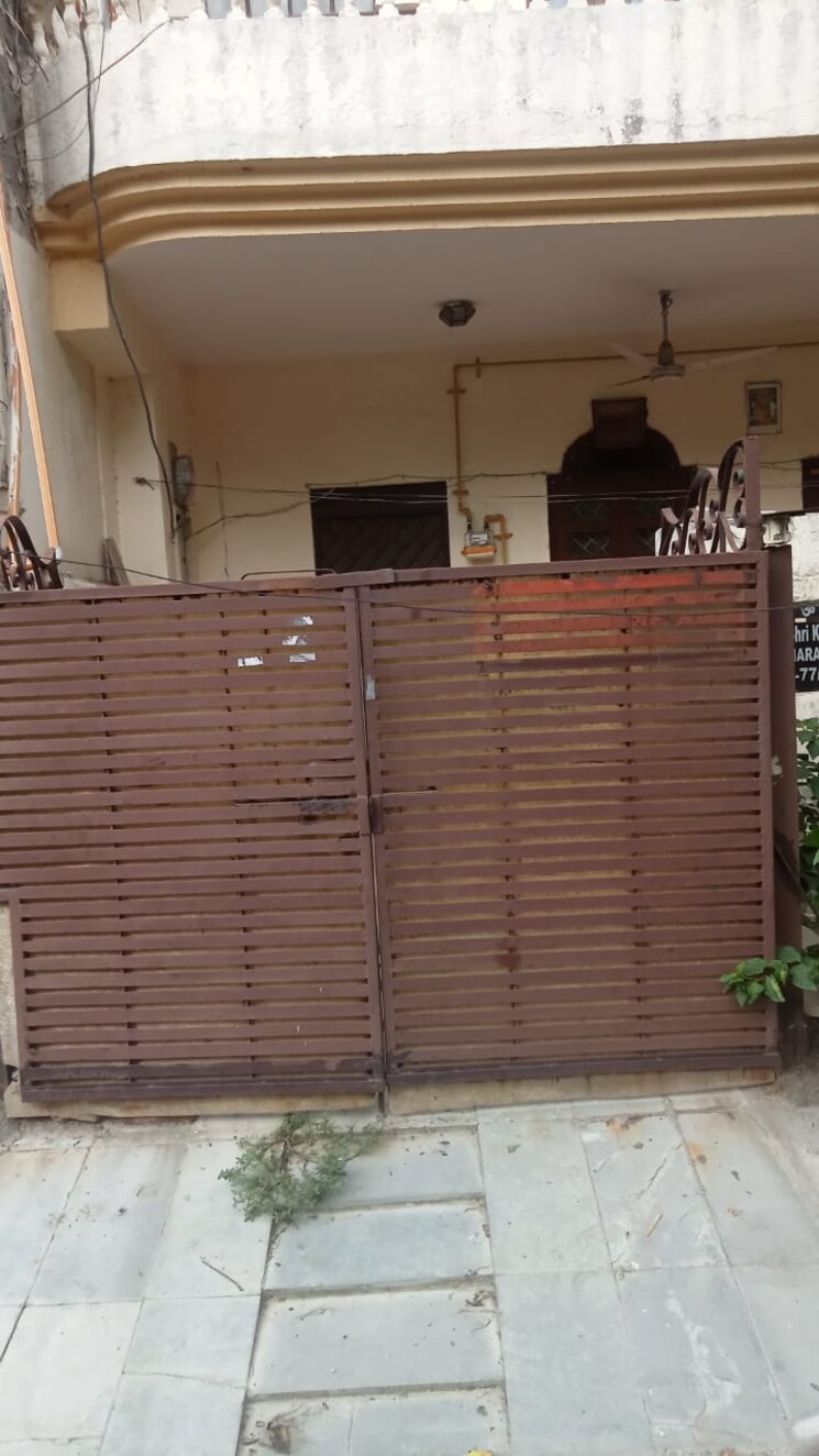 Exterior View, sector 27 6+ Bedroom 112 Sq.Mt. Apartment In Sector 27 Noida 8962437