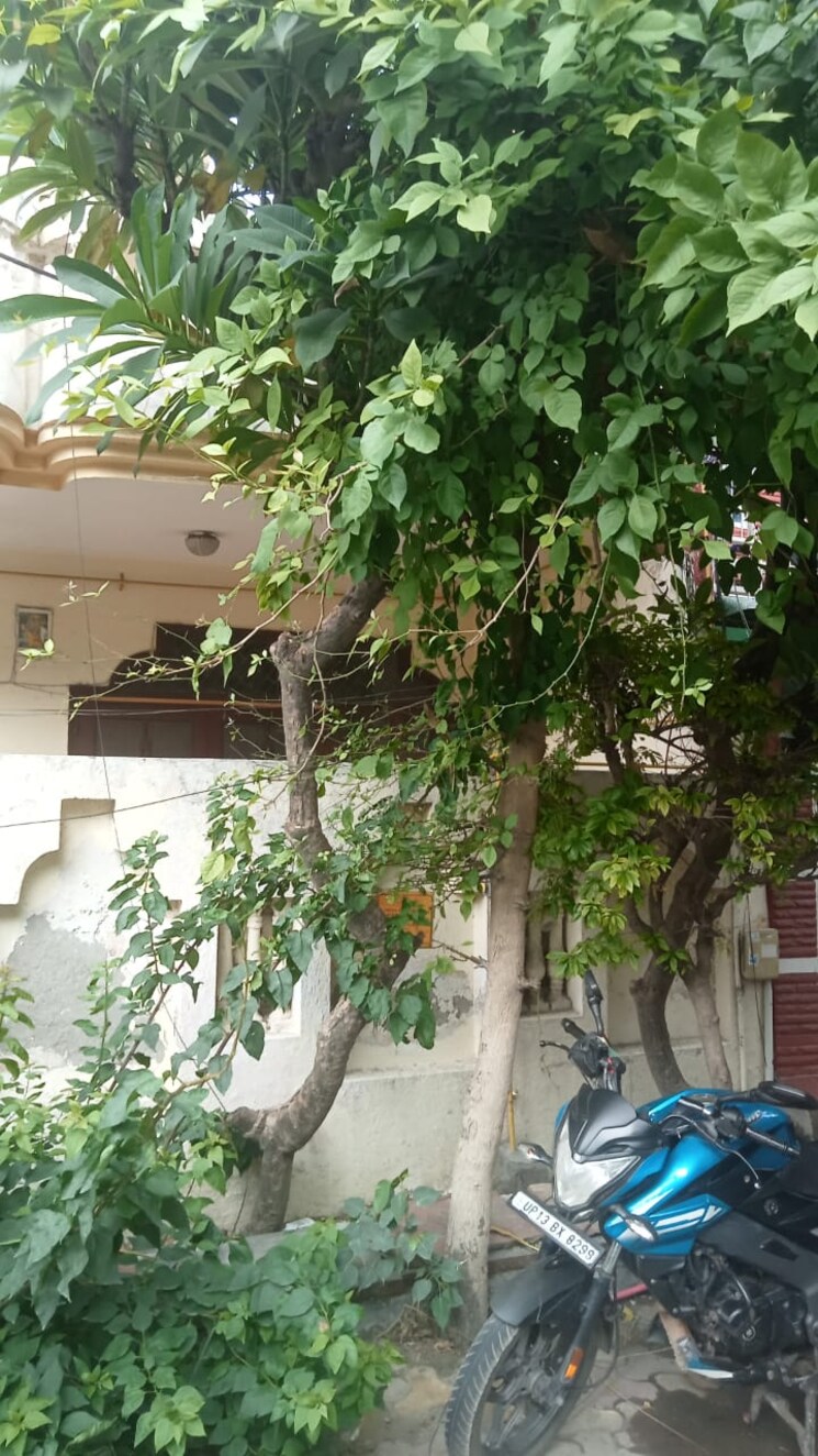 Exterior View, sector 27 6+ Bedroom 112 Sq.Mt. Apartment In Sector 27 Noida 8962437