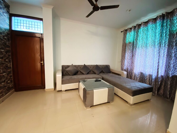 Living Room, penta-homes 2 Bedroom 1300 Sq.Ft. Apartment In Vip Road Zirakpur 8962402