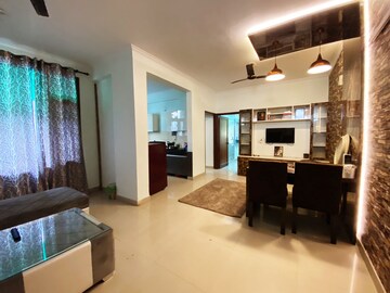 2 BHK Apartment For Rent in Penta Homes, Vip Road