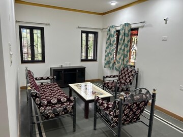 2 BHK Builder Floor For Rent in Parra