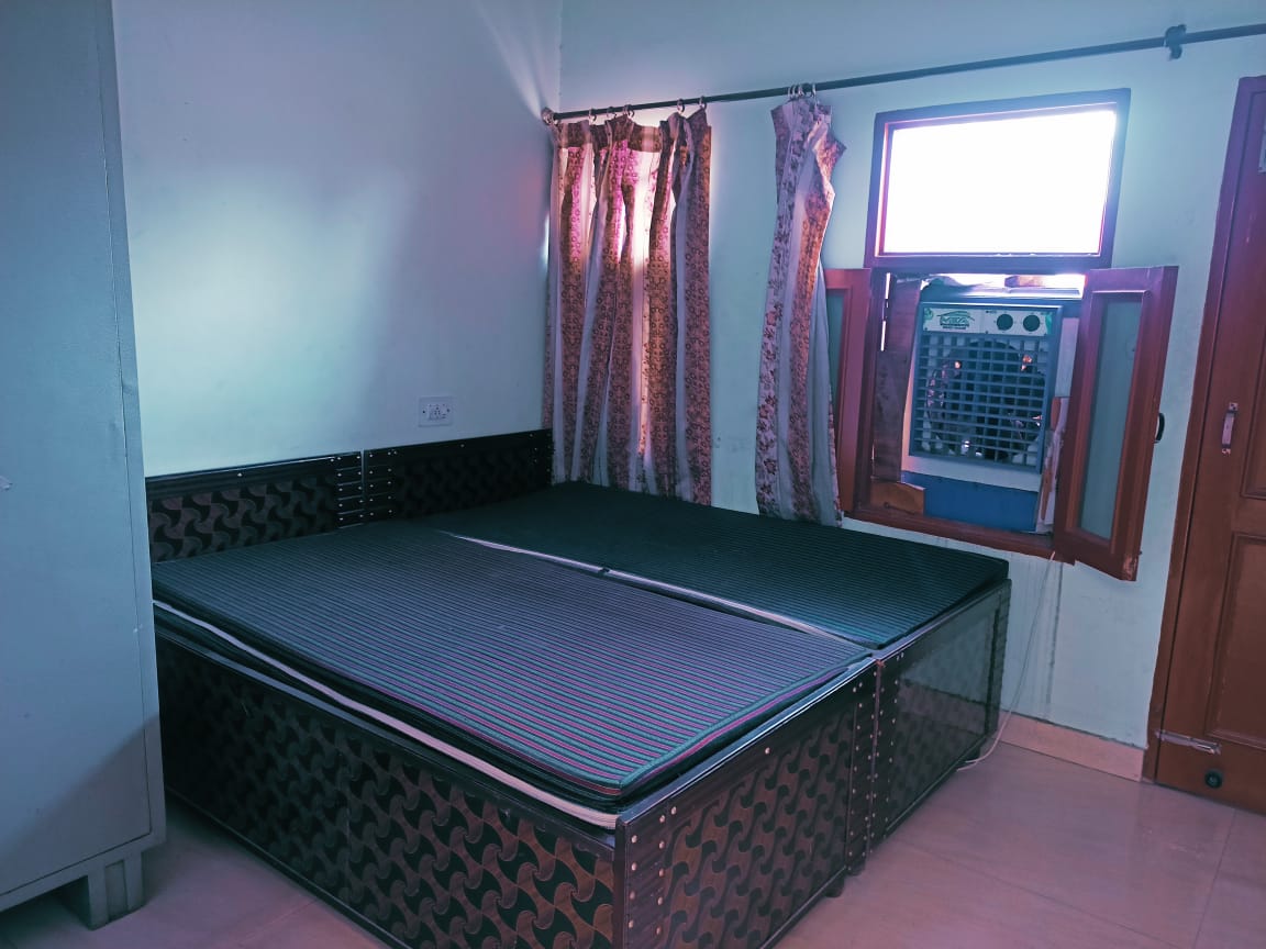 1.5 BHK + Pooja Room Independent House For Rent in Excellent House