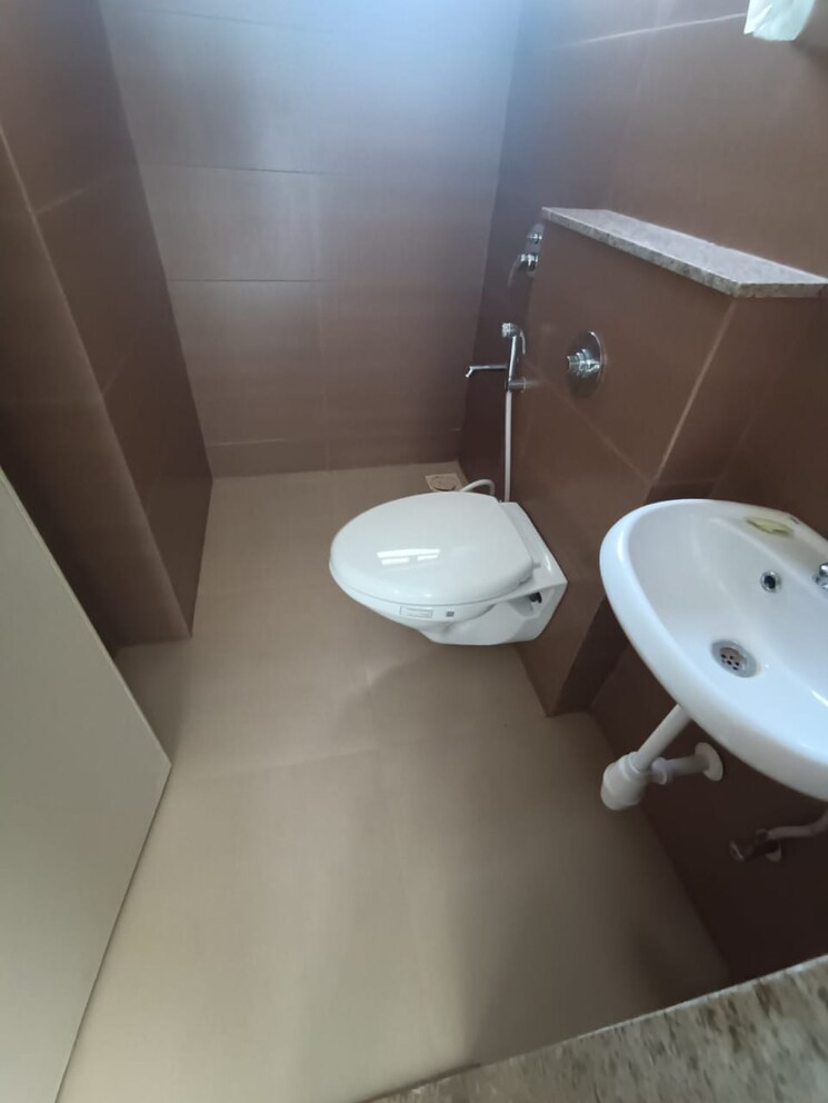 Bathroom, sun-atmosphere 2 Bedroom 712 Sq.Ft. Apartment In Shela Ahmedabad 8962422