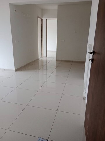 Bathroom in 2 BHK Apartment at Sun Atmosphere, Shela – for Rent