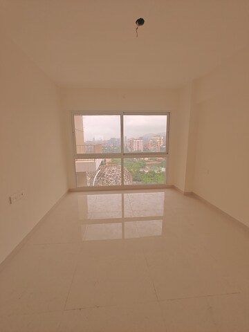 Room in 3.5 BHK Apartment at Moreshwar 19 East, Nerul – for Sale