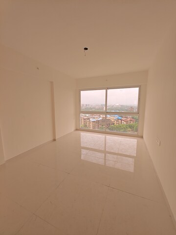 Room in 3.5 BHK Apartment at Moreshwar 19 East, Nerul – for Sale
