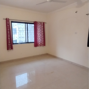 Room in 2 BHK Apartment at Sudhir Mandke Advantage CHS, Lulla Nagar – for Rent