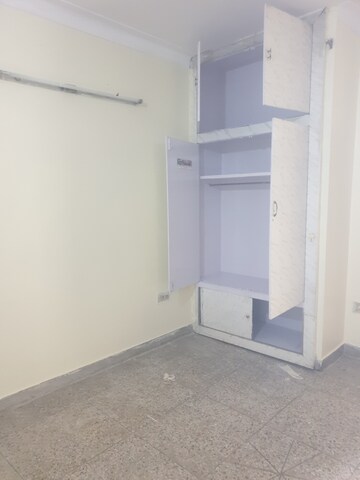 Room in 2 BHK Independent House at Sector 16 – for Rent