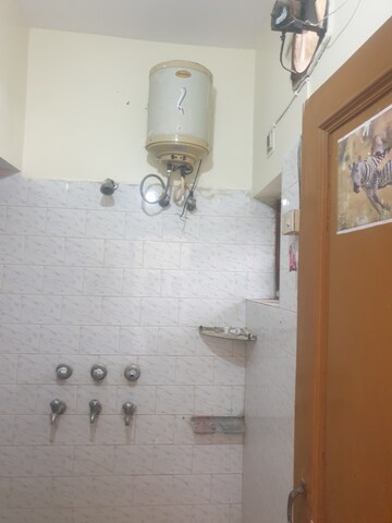Bathroom in 2 BHK Independent House at Sector 16 – for Rent