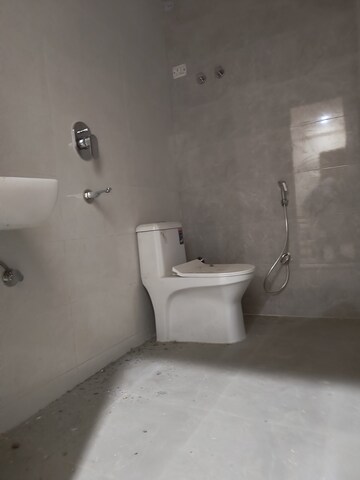 Attached Bathroom in 1 RK Builder Floor at Sarita Vihar – for Rent