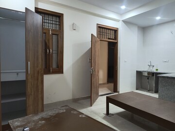 Room in 1 RK Builder Floor at Sarita Vihar – for Rent