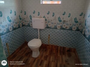 Washroom in 3 BHK Apartment at Sodepur – for Sale
