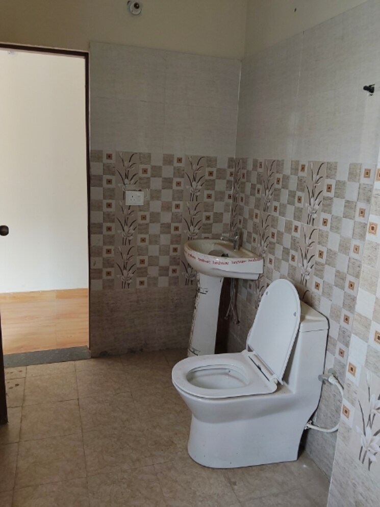 Bathroom, khodna kalan 3 Bedroom 1580 Sq.Ft. Villa In Khodna Kalan Greater Noida 8962526
