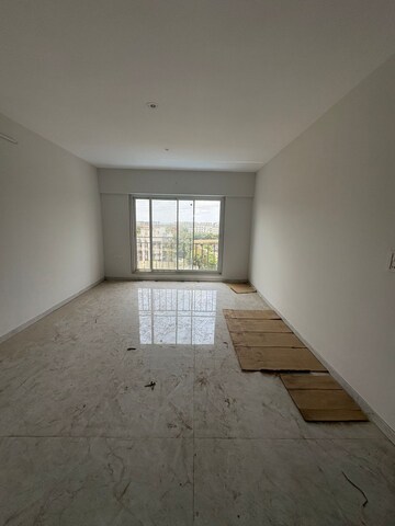 Room in 2 BHK Apartment at Pestom Sagar Colony, Chembur – for Rent