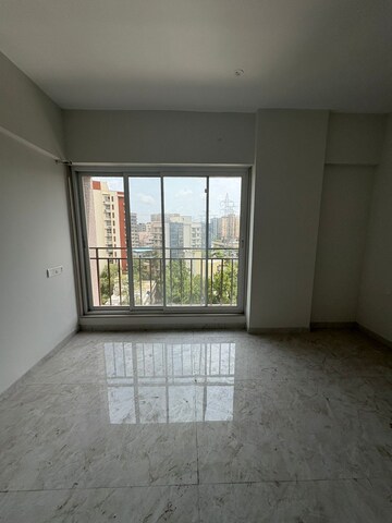 Room in 2 BHK Apartment at Pestom Sagar Colony, Chembur – for Rent