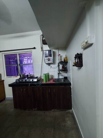 Furnished Amenities in 1 RK Apartment at Nagari Niwara CHS, Goregaon East – for Rent