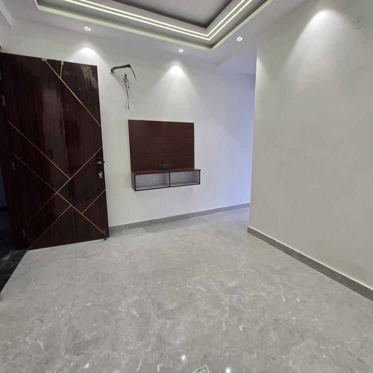 Room, risland-sky-mansion 1 Bedroom 500 Sq.Ft. Apartment In Chattarpur Delhi 8962528