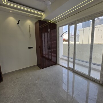 Room in 1 BHK Apartment at Risland Sky Mansion, Chattarpur – for Rent