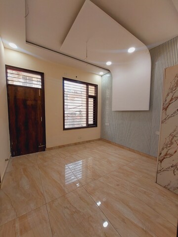 Room in 2 BHK Apartment at Paradigm Business Hermitage Park, Dhakoli – for Rent