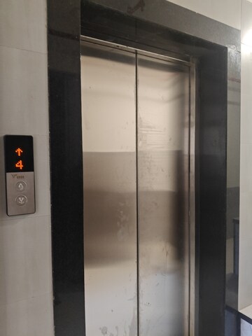Lift in 2 BHK Apartment at Nine Dimensions Apoorva Rise, Chembur – for Sale
