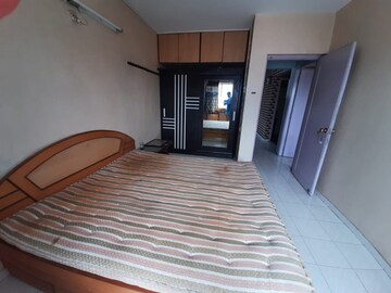 Bedroom in 2 BHK Apartment at Woodland Avenue, Kothrud – for Rent