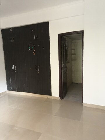 2 BHK Apartment For Sale in Sethi Max Royale, Sector 76